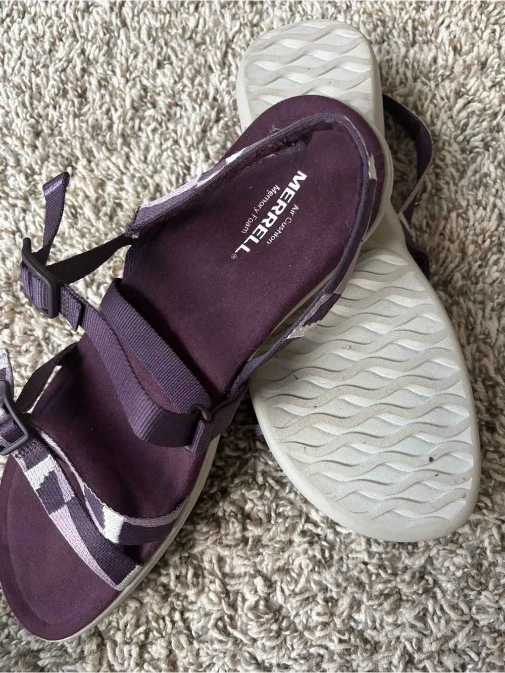 Merrell Women's burgundy district 3 Patterned Strap Outdoor Sandals nwot  sz 10